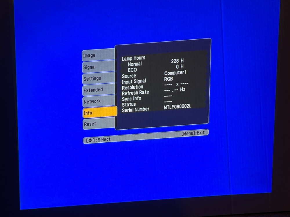 Epson H356A Powerlite 825+ 3LCD Portable Presentation Display Projector TESTED