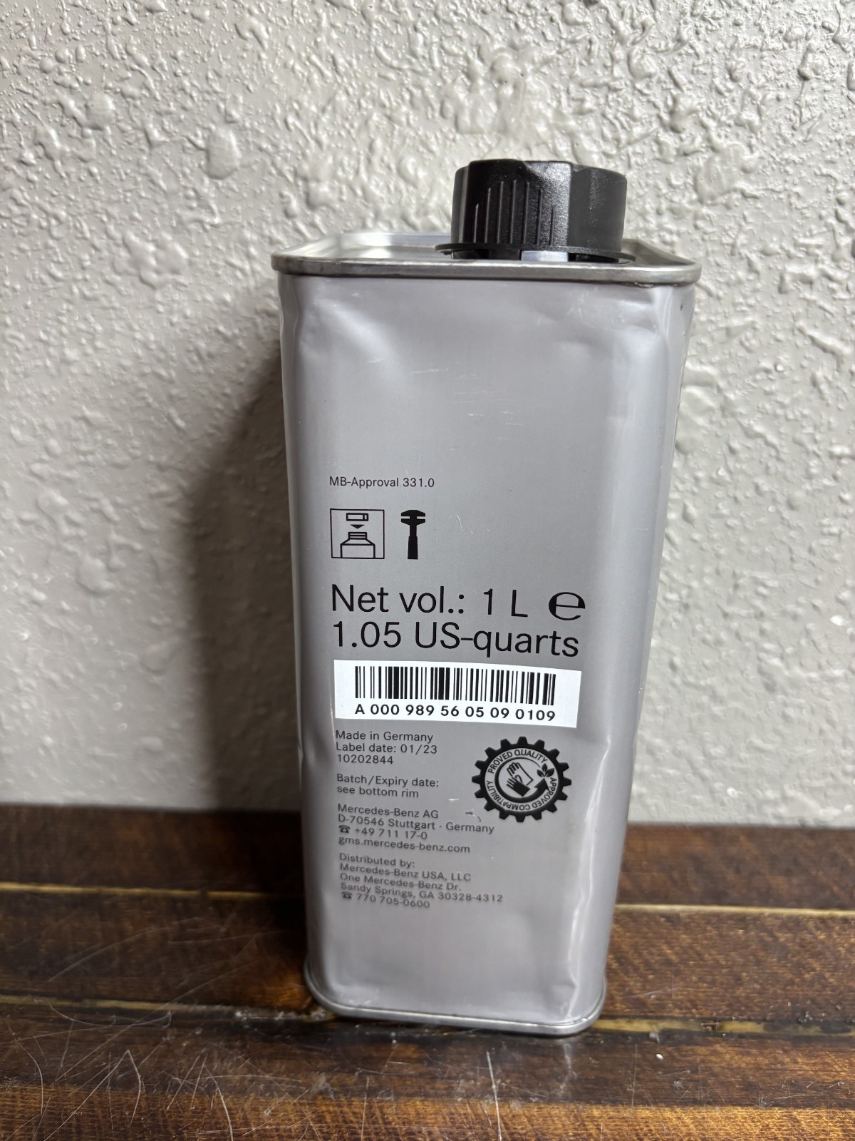 Mercedes-Benz Genuine Brake Fluid DOT 4 PLUS MB Approval 331.0 1L 1.05 Qt