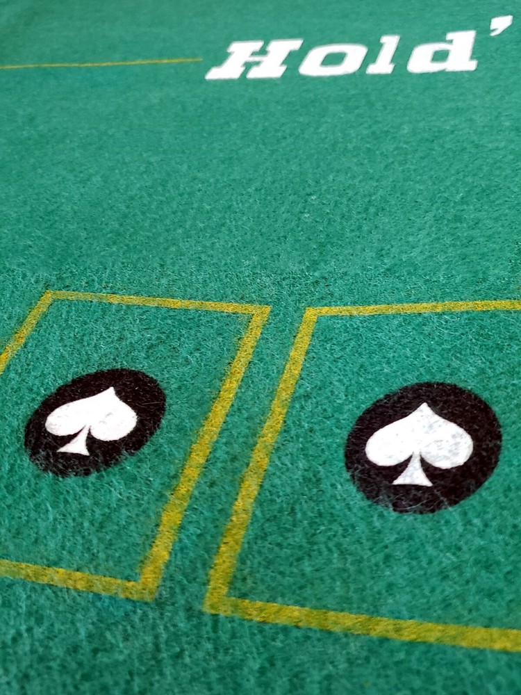 Craps & Poker 2-Sided Felt Layout + Carrying Case Bag