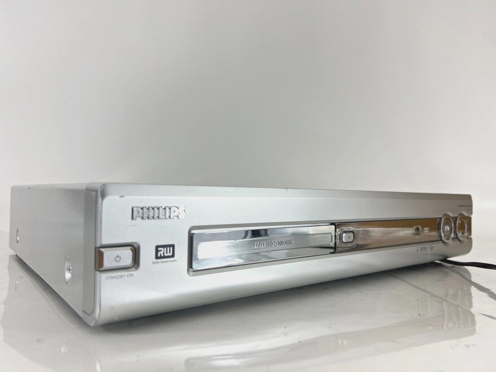 Philips Progressive Scan DVDR75/17 DVD Recorder