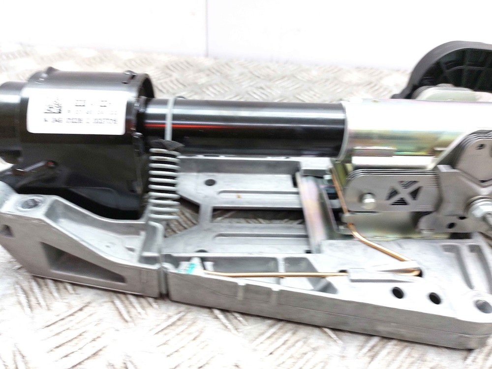 MERCEDES E CLASS C207 STEERING COLUMN A2074600016 2014