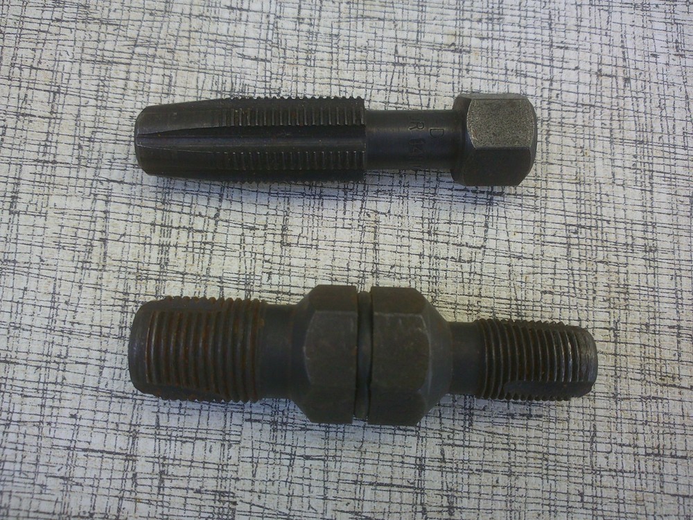 Assorted Metric Spark Plug Taps with Reamer and Thread Chaser