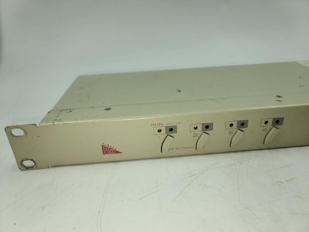 ATEN Master View Pro KVM Switch Model CS-1004