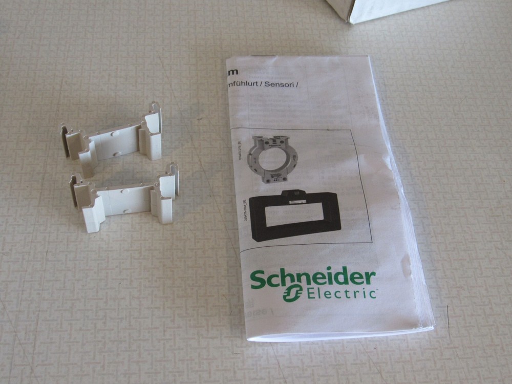 SCHNEIDER IA80 CLOSED TOROID CURRENT TRANSFORMER CLAMP SENSOR 50439
