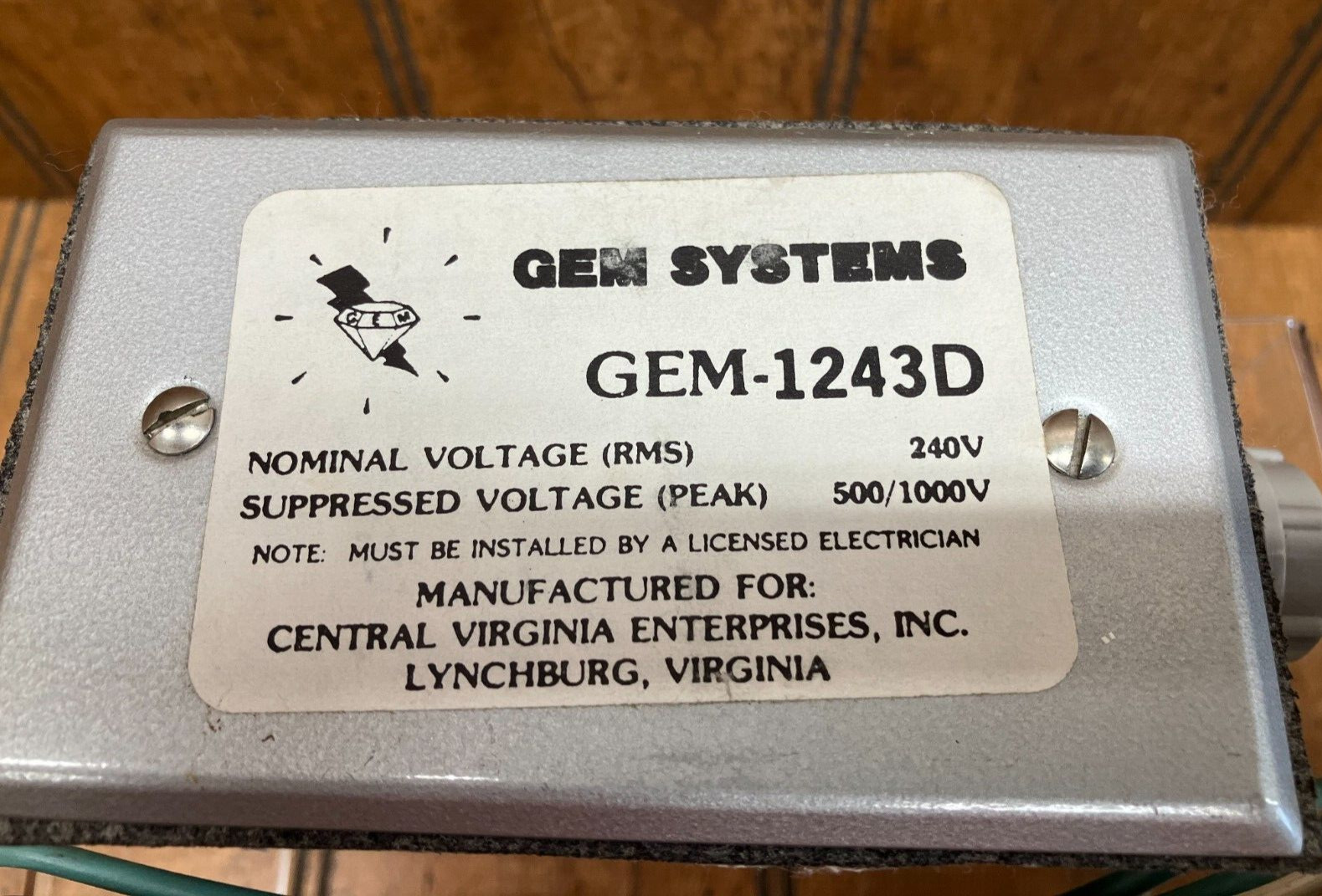 NEW Gem Systems GEM-1243D Transient Surge Suppressor Nom 240V Suppressed 1000V