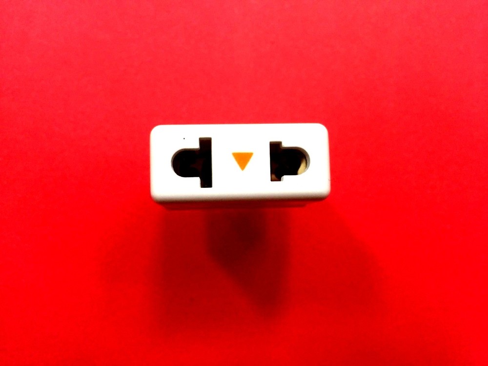 Travel Flat Pin Plug Charger Adapter Converter WHITE