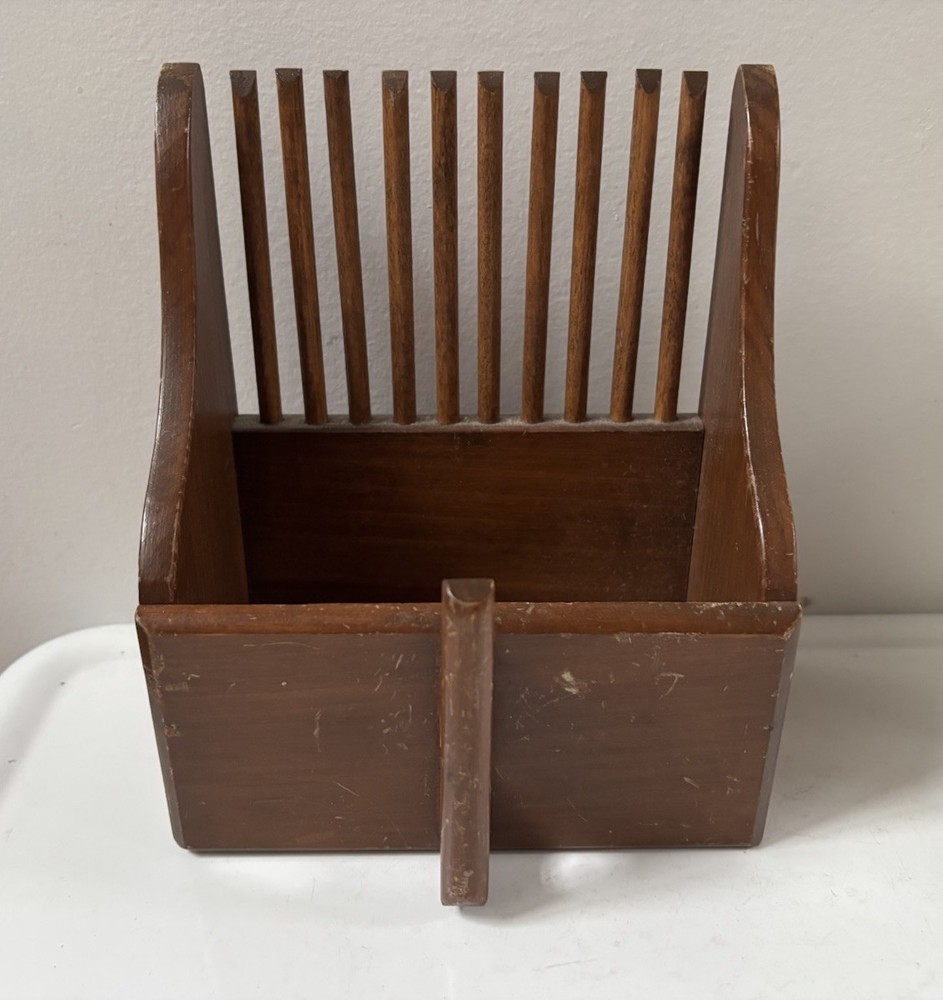 Wood Cranberry Primitive Harvest Scoop Cape Cod Model
