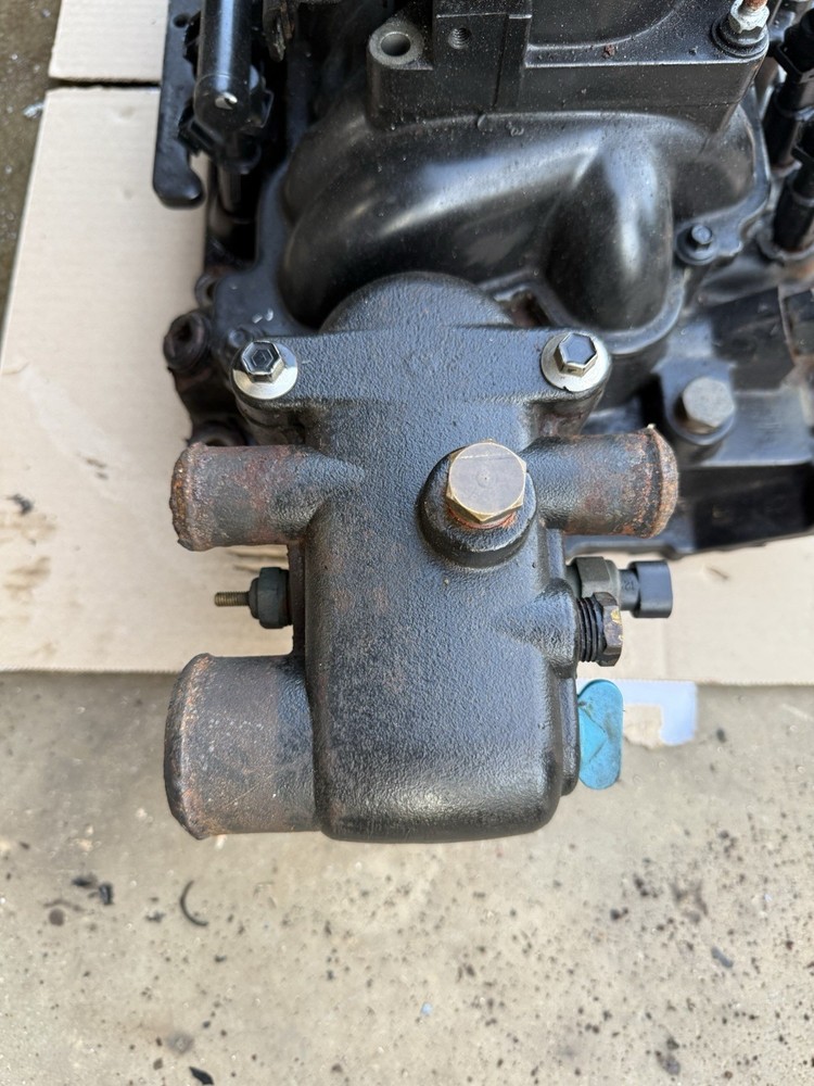 2004 Mercruiser 5.7 MPI intake manifold