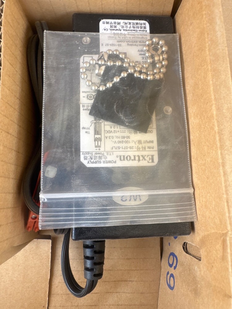 EXTRON P/2 DA2xi 60-506-03 DISTRIBUTION AMPLIFIER (2-OUTPUT VGA)