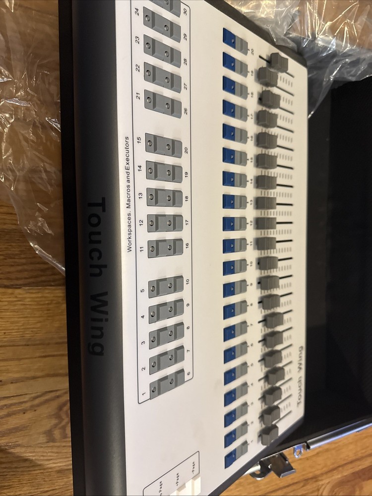 Tiger Touch Fader Wing In Case