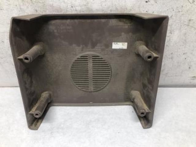 Peterbilt 386 CONSOLE TRIM Trim/Panel | P/N S29600282
