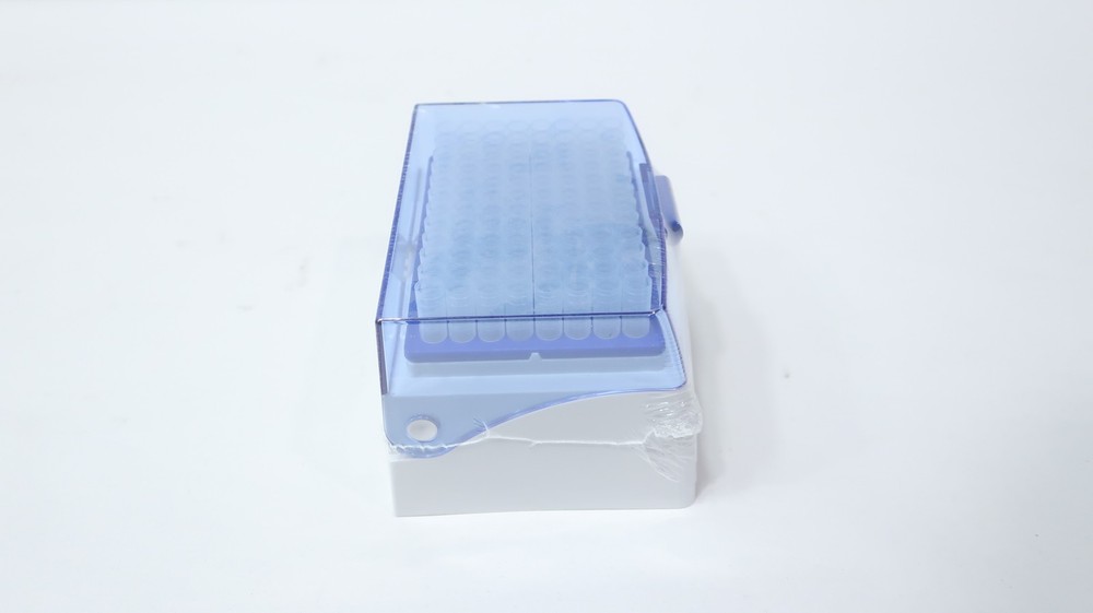 Eppendorf 2247030-2 Series 2000 Reference 100-1000ul