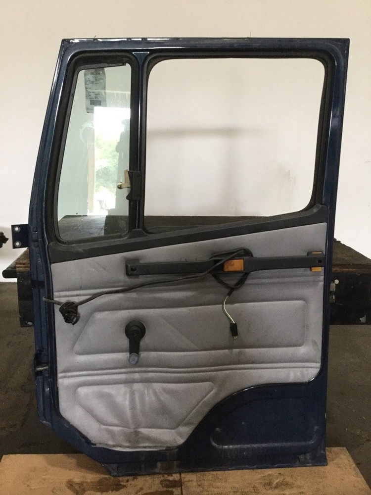 FREIGHTLINER FL70 Door Assembly Tag# 1062690