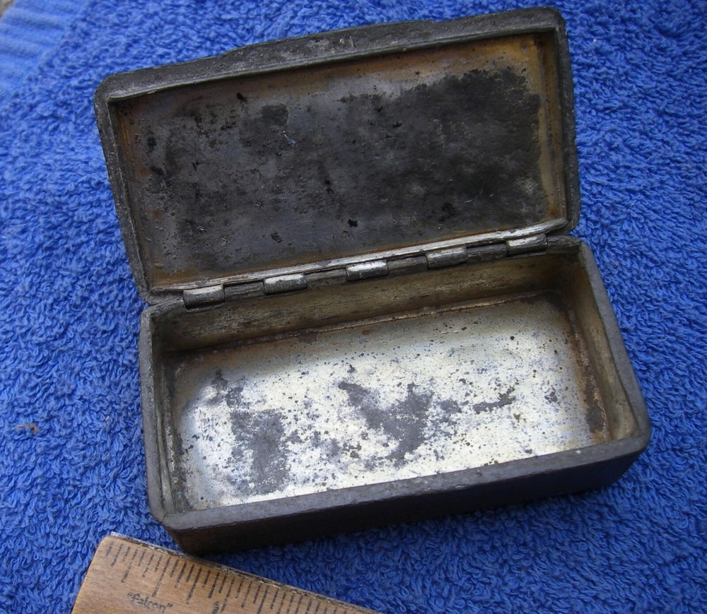 Early 19th C RECTANGULAR PEWTER SNUFF BOX-Embossed Decoration-Tinned Interior
