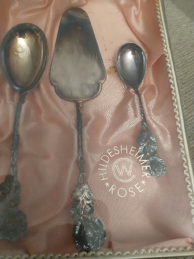 Hildesheimer Rose Dessert Serveware