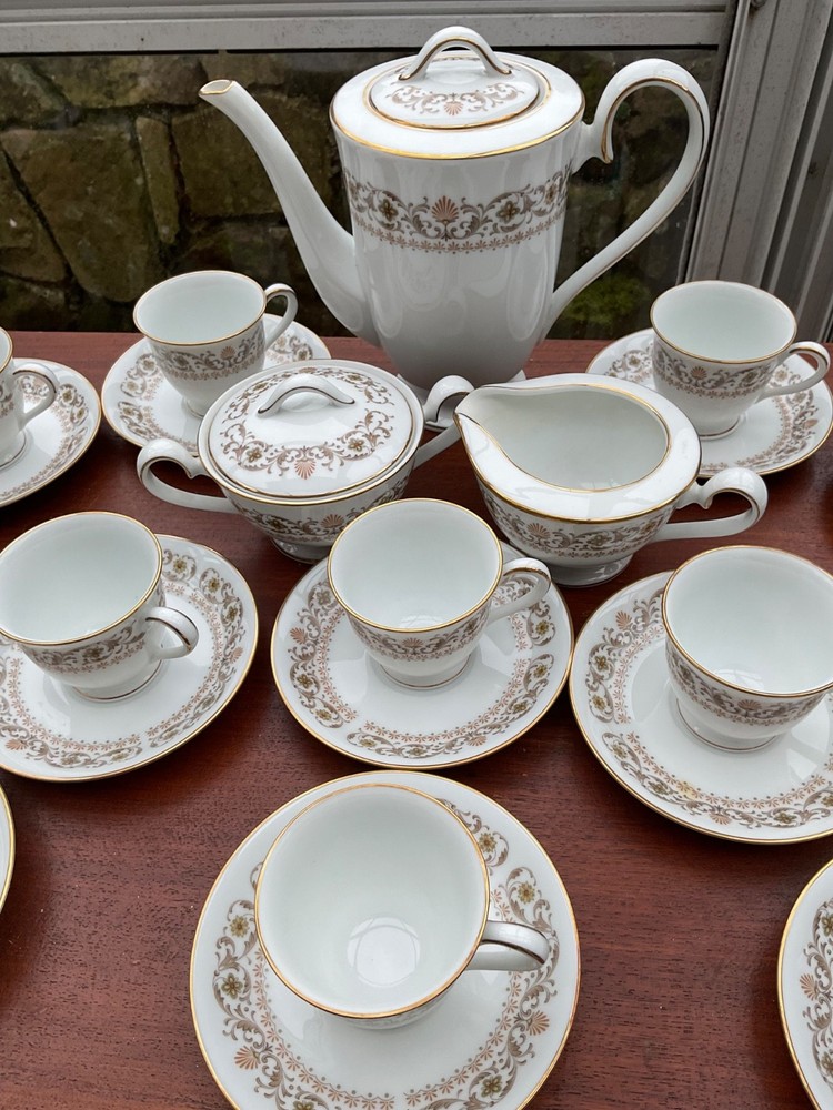 Noritake Westbury 6952 Complete Coffee set. 27Pc Tea set. Demitasse cups