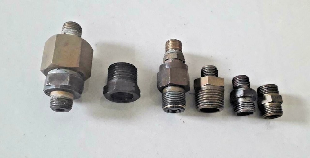 Hand held test pump Pressure calibrator Adapters/Fitting