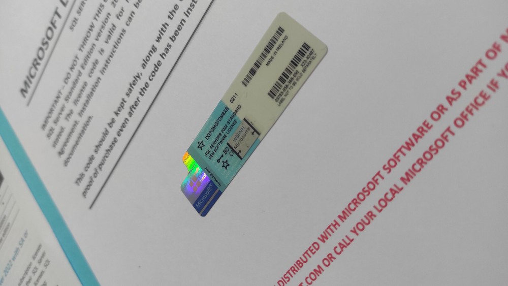 SQL Server 2022 Standard 24 Core Unlimited User CAL License, DVD & CoA