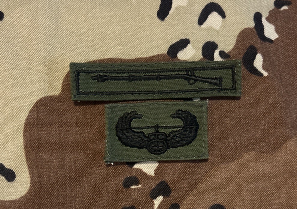 US Army EIB/Air Assault Badges Set BDU Sew-On OD Green Expert Infantryman