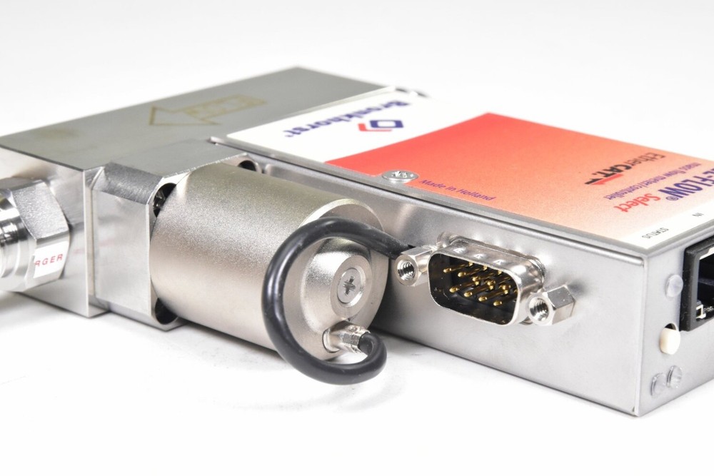 BRONKHORST EL-FLOW Select F-201CV, Mass flow controller, 2000sccm/NH3/V1.22i