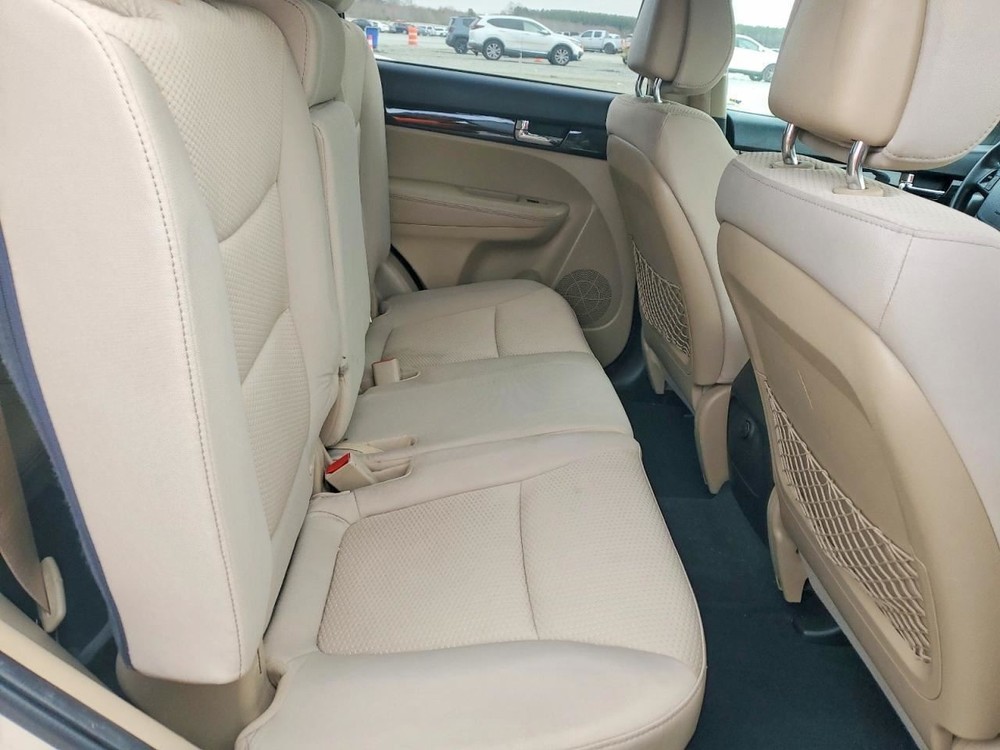 SORENTO 2011 Glove Box 5050733