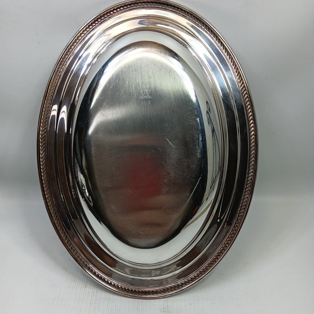 International Silver Castleton Silverplate Covered Vegetable Dish #4812