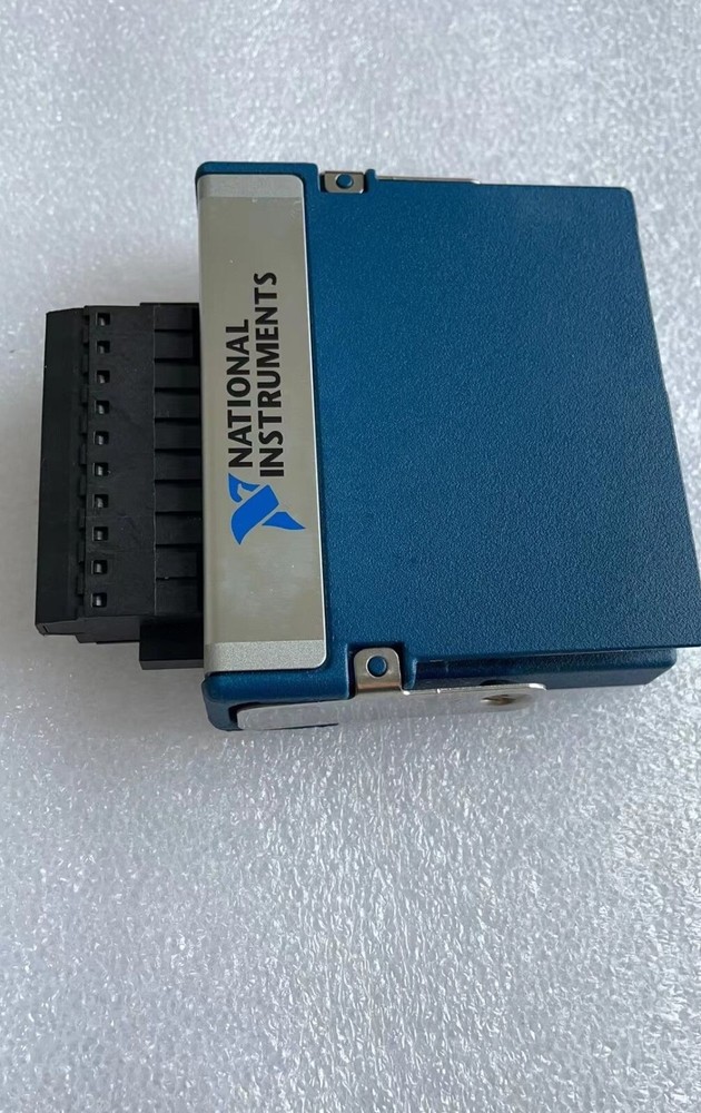 National Instruments NI 9263 cDAQ Analog Output Module Used