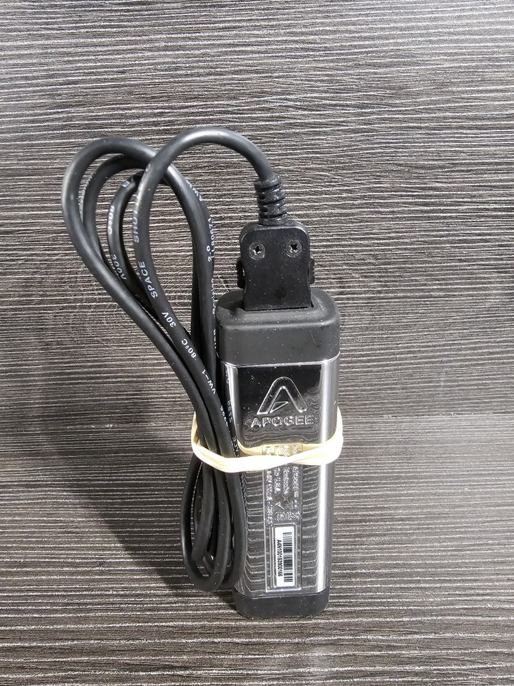 Apogee JAM Guitar Interface Digital Converter Lightning Cable IPhone Ipad