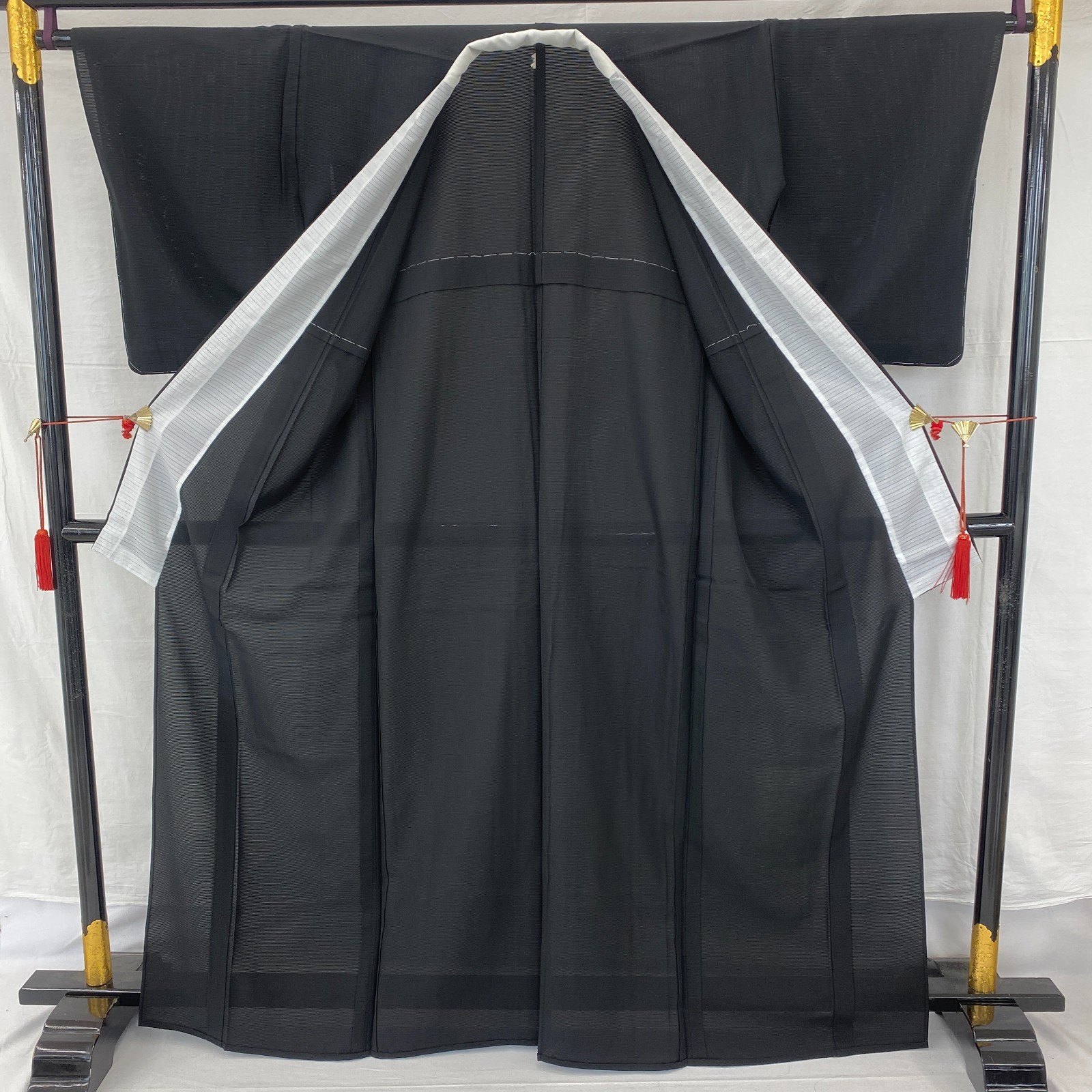 Japanese Vintage Kimono Silk Black Tomesode No Lining Family crest Length 64 in