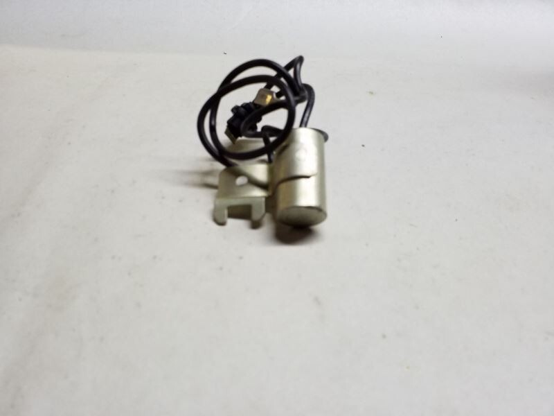 New NOS Borg Warner G589 Ignition Condenser