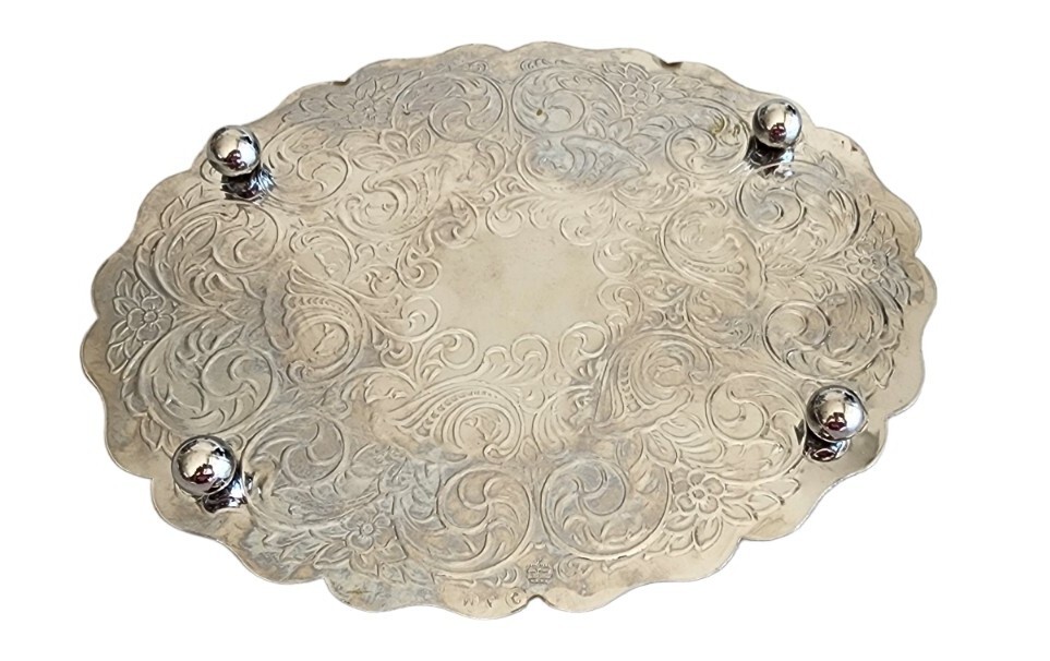Silverplate Oval Trivet With Feet