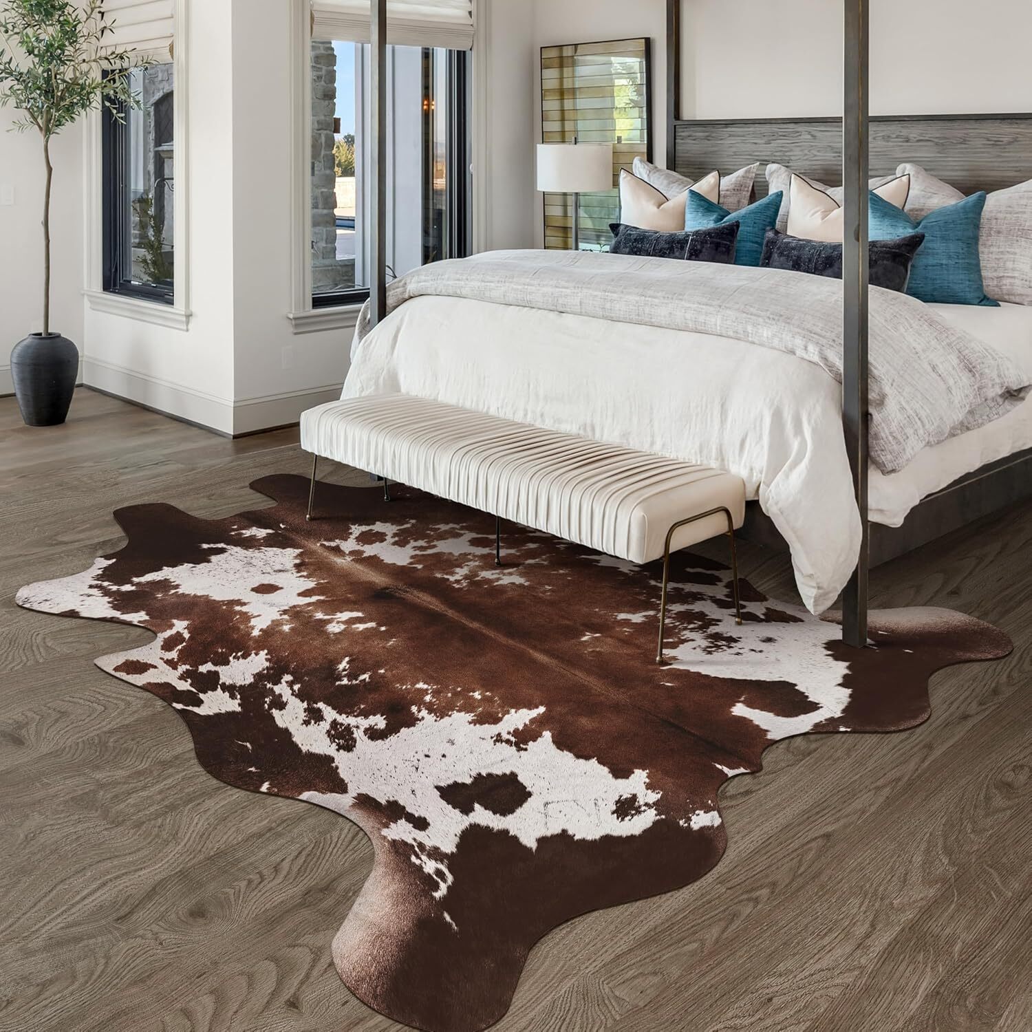 Cowhide faux cowhide rugs:Cow print rugs for living room and bedroom 4'6"x5'2"