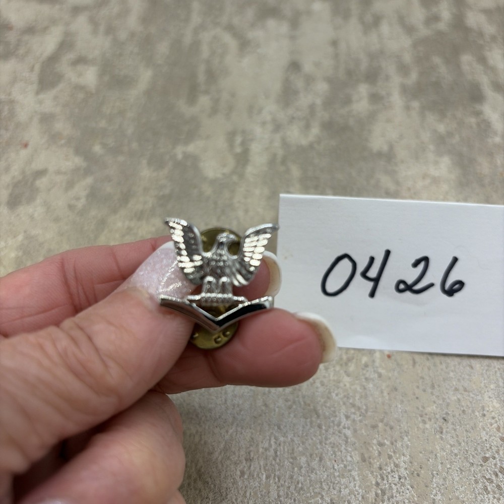 Vintage US Navy Perched Eagle Pin Petty Officer 3rd Class