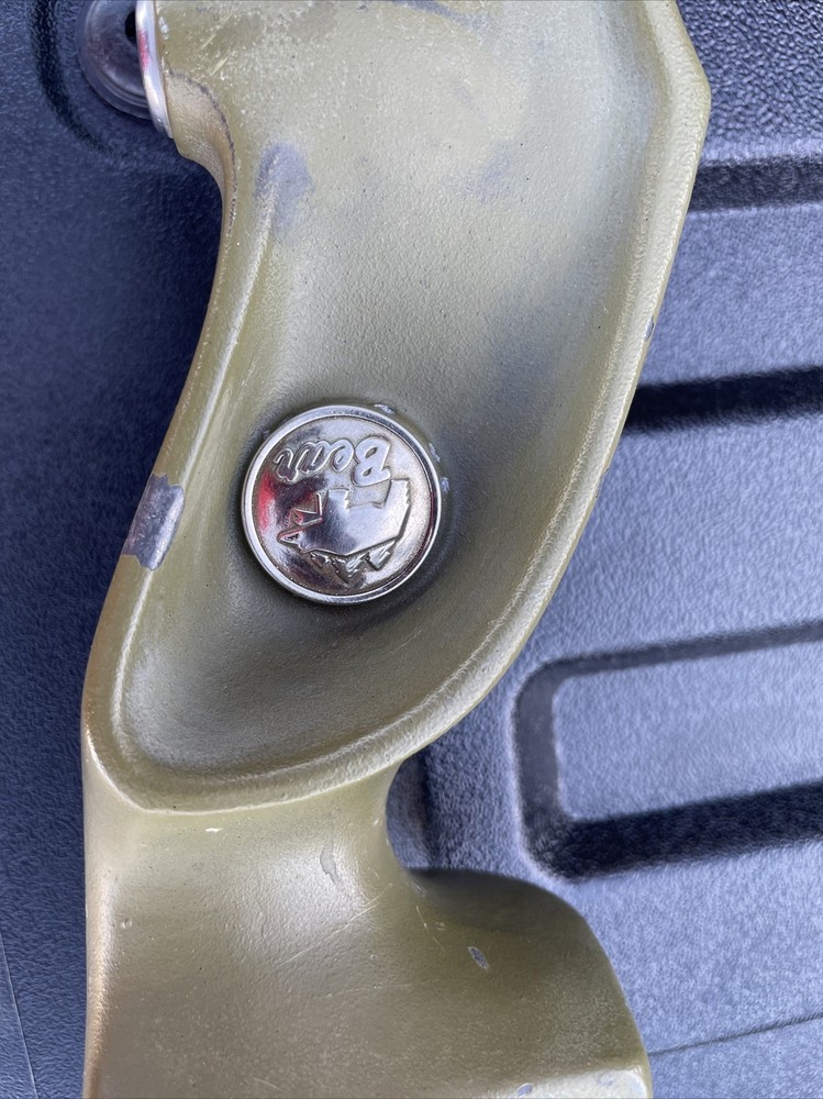 Bear MAGNUM HUNTER COIN SERIES Compound Bow STRING LENGTH 37”