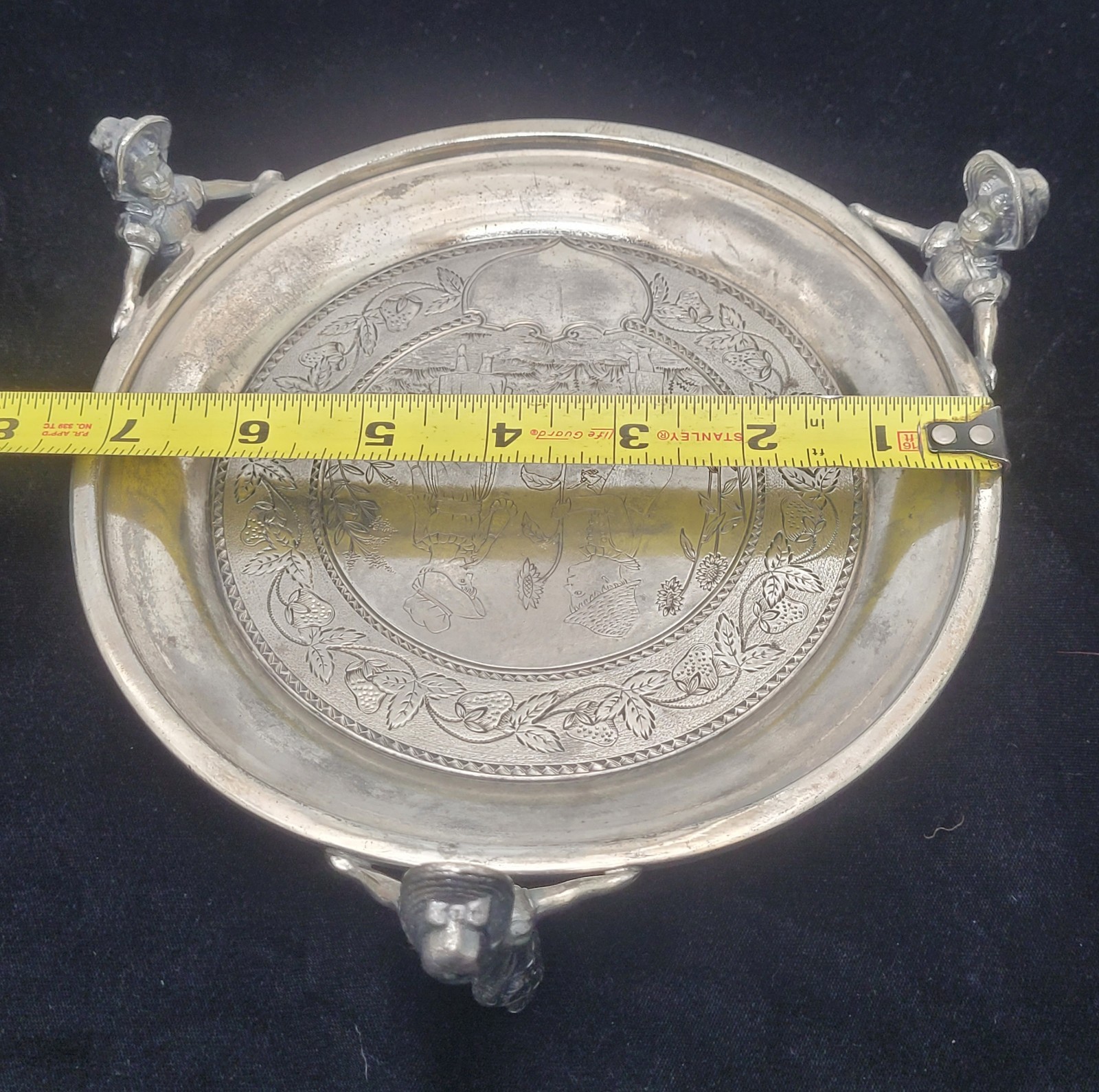 Kate Greenaway James Tufts Quad Plate Figural Girls Holding Calling Card Tray