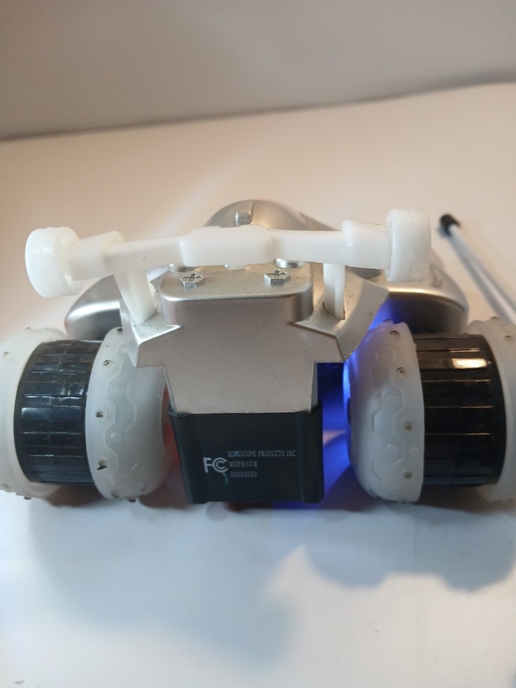 Mindscope HOVER-QUAD Mini Radio Control Stunt Action Light Up White