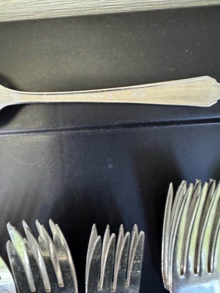 Encore (silver plate 1934) By Oneida 31 Pieces