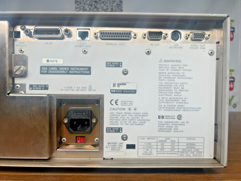 HP 8712ET RF Network Analyzer 300Khz - 1300Mhz OPT 1EC