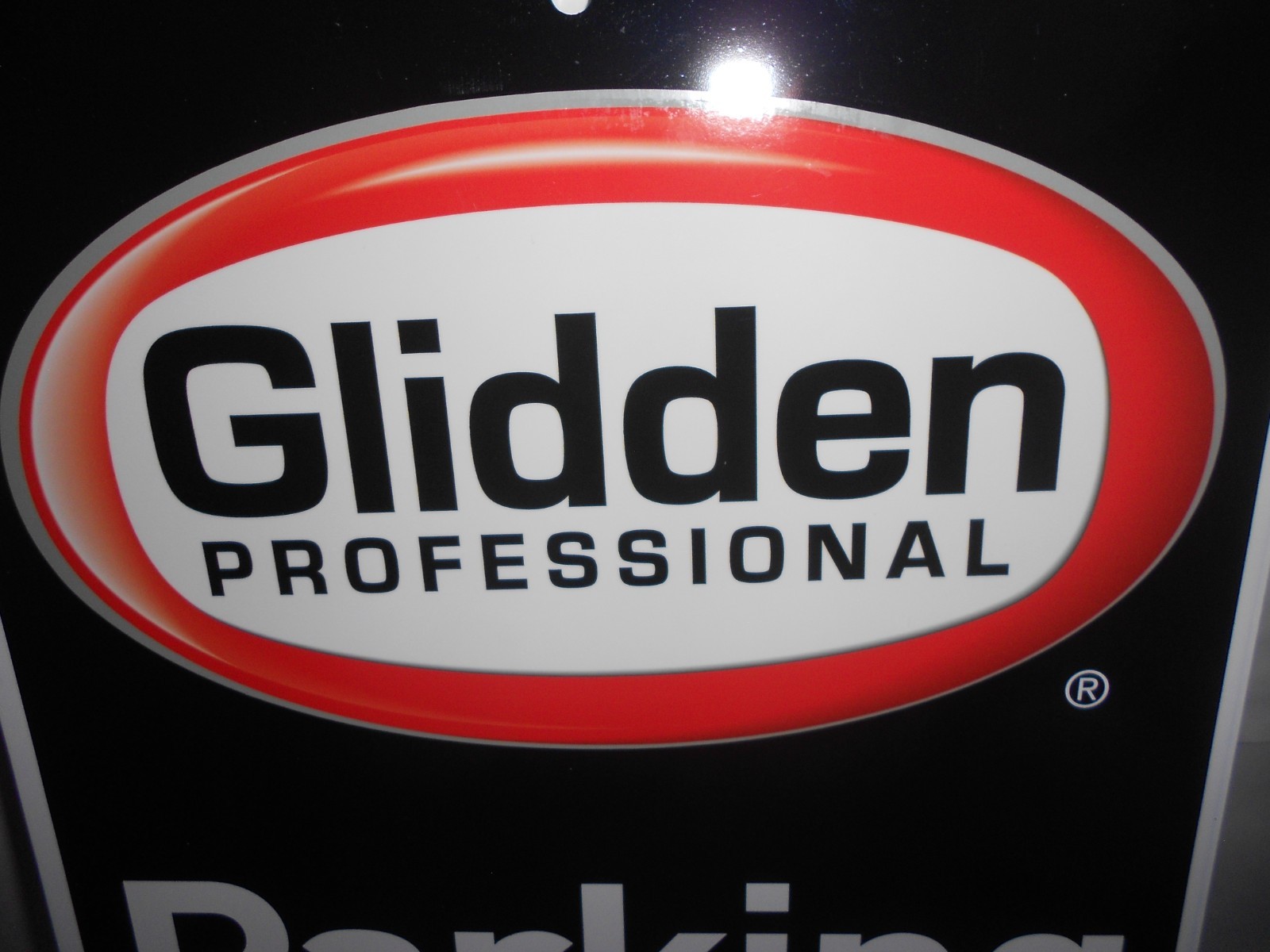 VINTAGE 12x18in NEW GLIDDEN PAINT PROFESSIONAL PARKING ONLY ADV SIGN METAL -X134