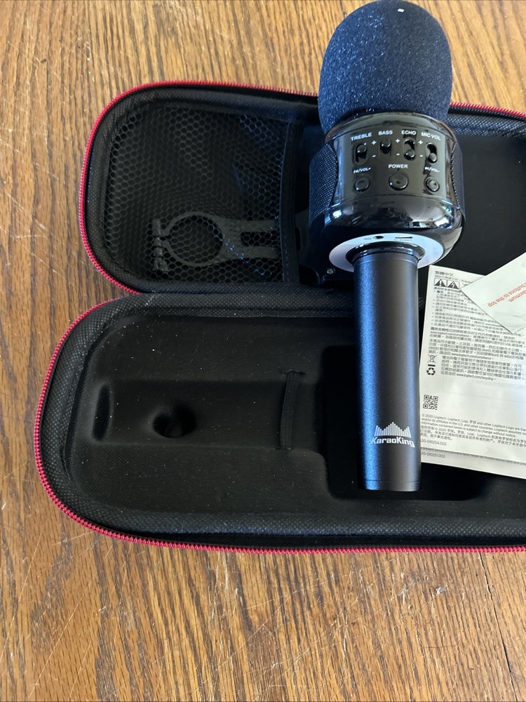 WIRELESS BLUETOOTH KARAOKE MICROPHONE E106 2.0 With Case