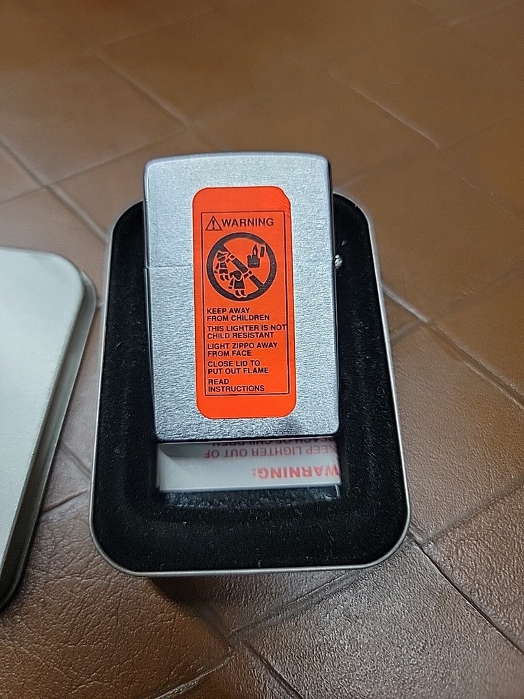 ZIPPO BROADWAY LIGHTER 2000