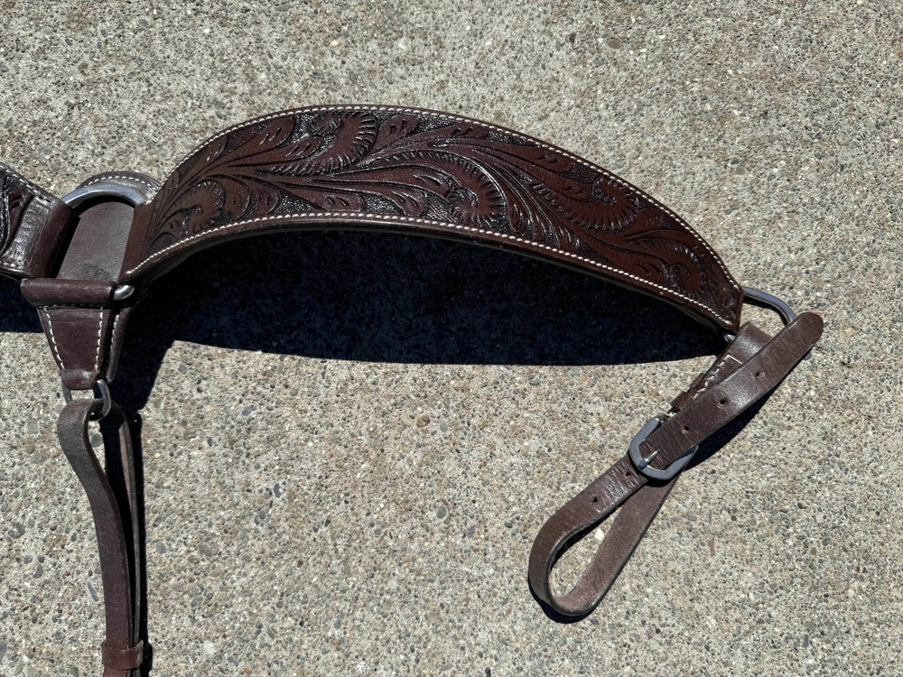 Schneiders Apache Breastcollar Dark Oil Adjustable