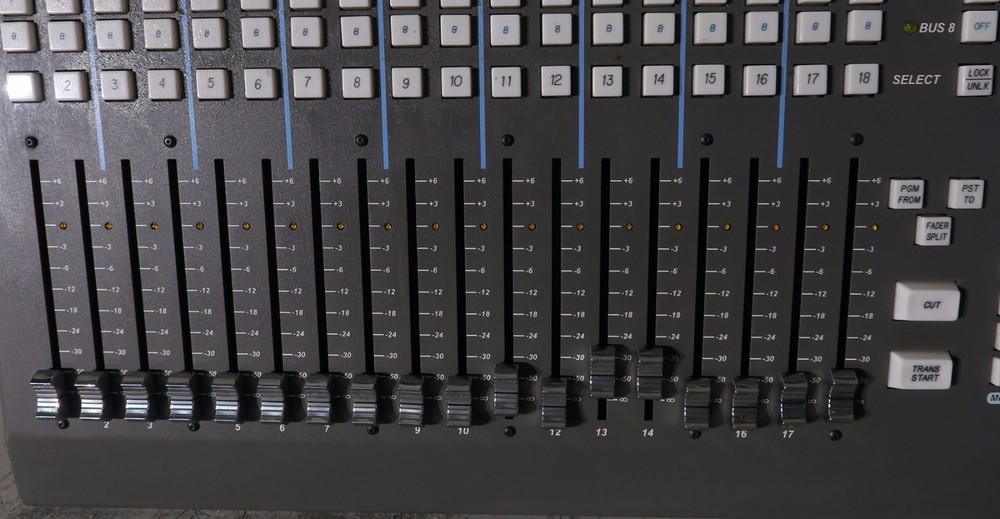 Graham pattern deam 8000 sound mixer controller