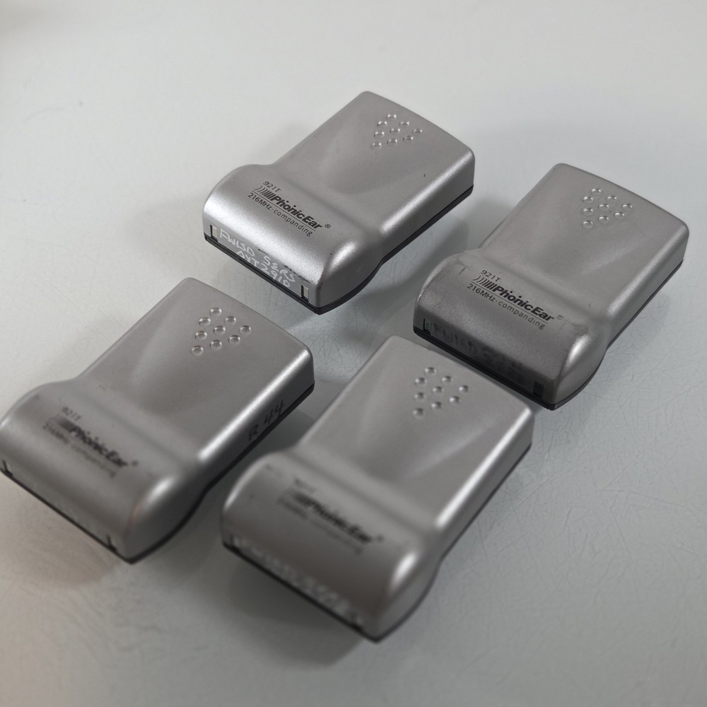 4 Bodyworn Transmitter 921T Radium 216MHz Phonic Ear UNTESTED - 1 DOESNT TURN ON