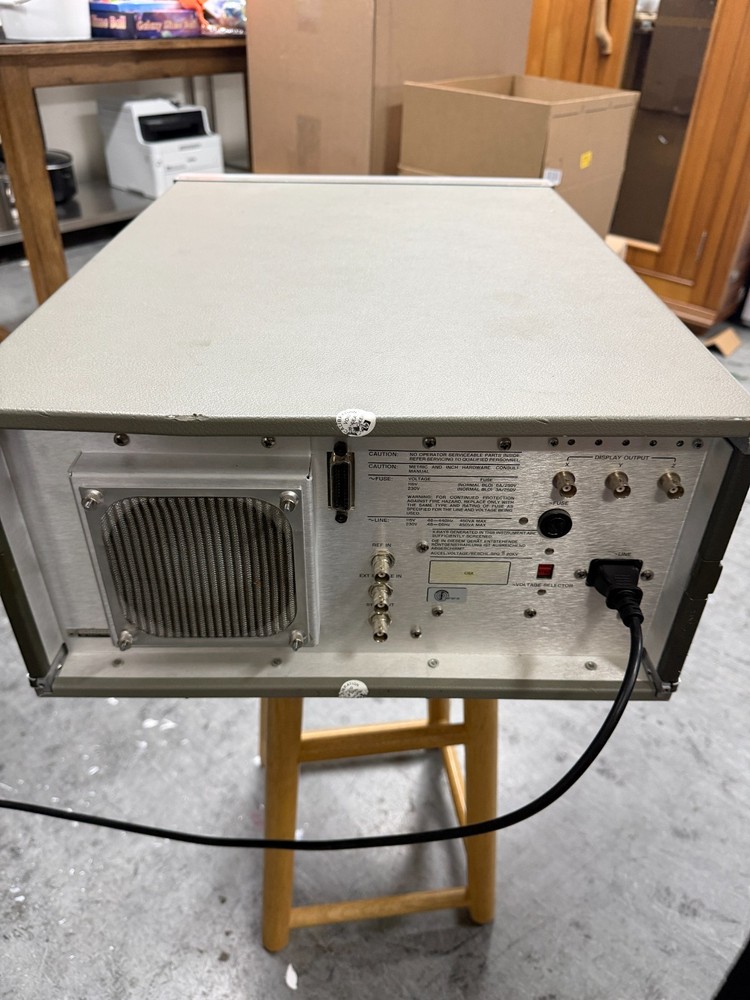 HP 3562A Dynamic Signal Analyzer Powers On Passes Self Tests See Notes