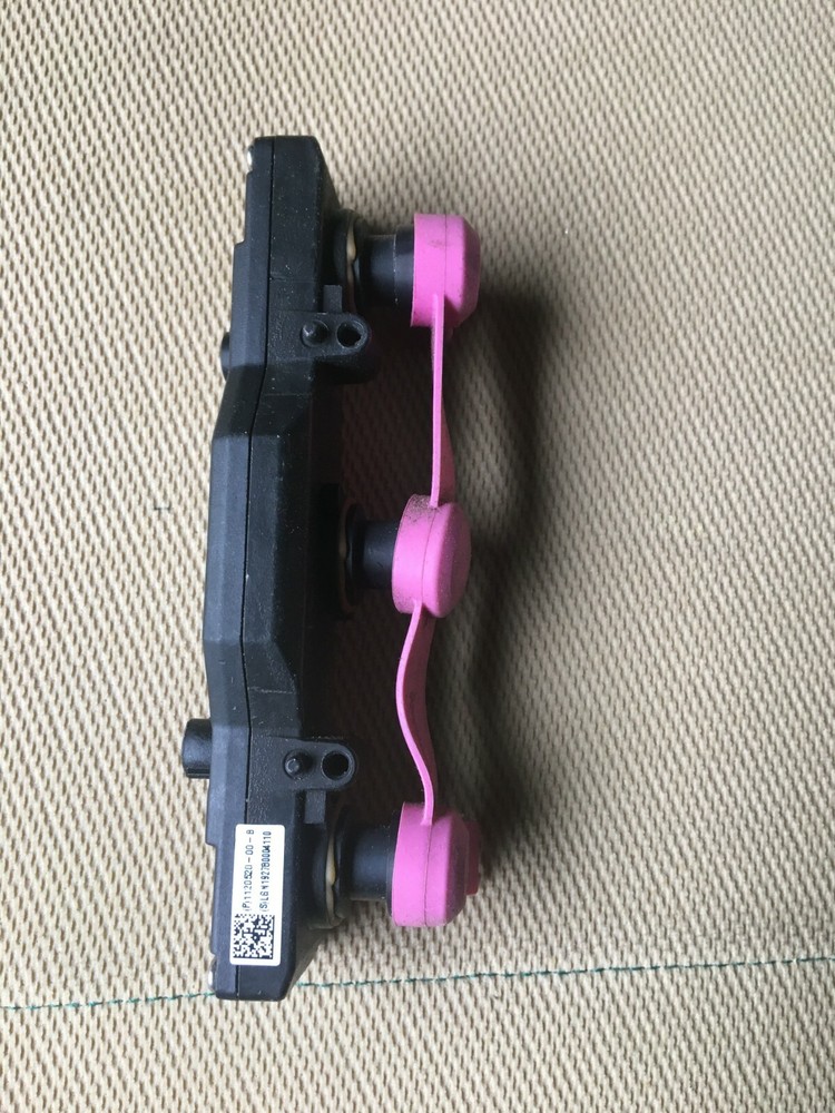 TESLA MODEL S/X FRONT VIEW INLINE TRIPLE CAMERA 1120520-00-B