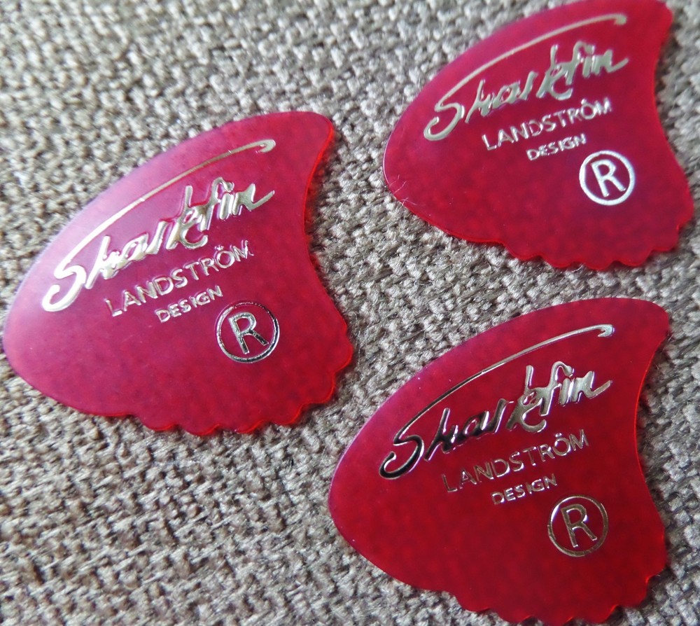Landstrom Sharkfin Plectrums 3 Picks ( extra Light)