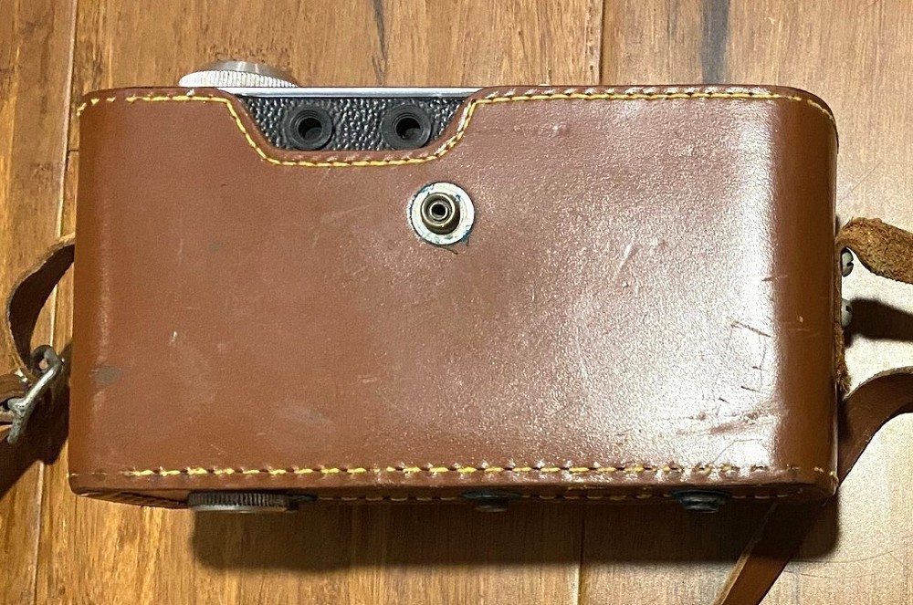 Vintage Argus 50mm Coated Cintar Camera With Brown Leather Case.