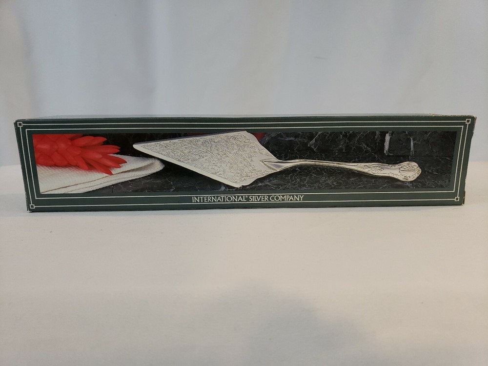INTERNATIONAL SILVER COMPANY SILVERPLATED KING PATTERN HANDLED TROWEL NEW IN BOX