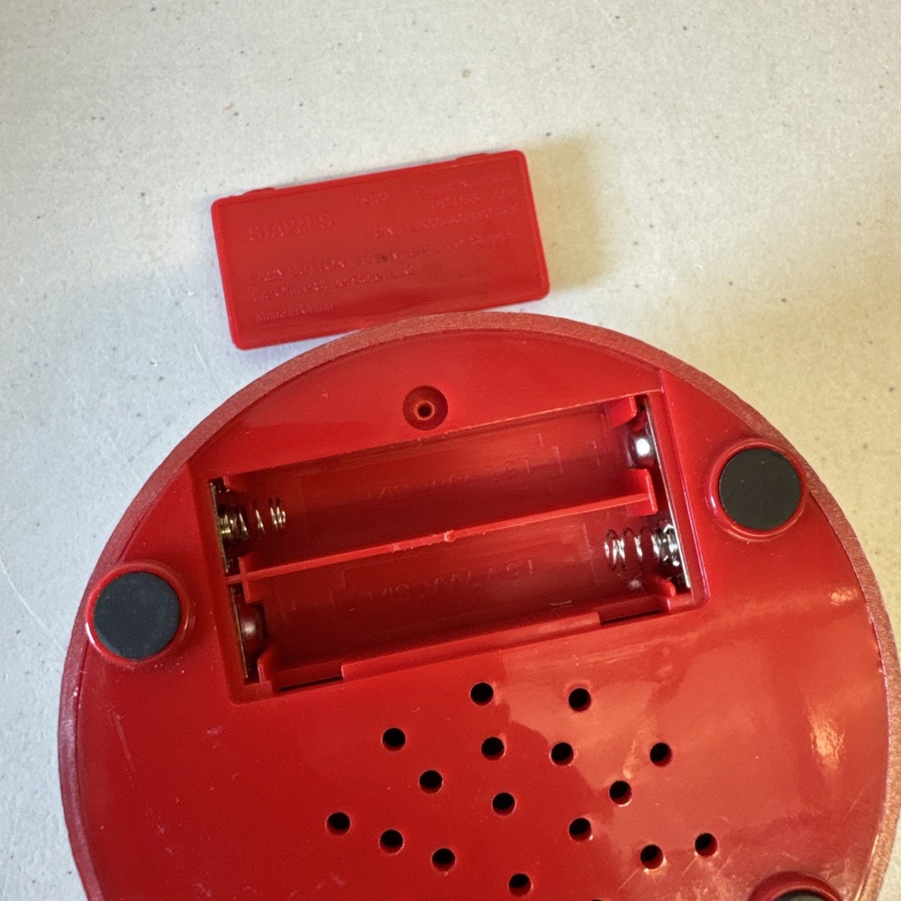 STAPLES "That Was Easy" Red Button Multi Language Talking Desk Top Gift Tested